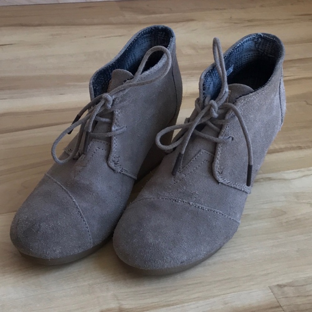 Toms Desert Wedge Ankle Boots Taupe Size 8.5